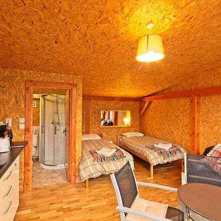 הוילה Cannich Caledonian Glamping מראה חיצוני תמונה