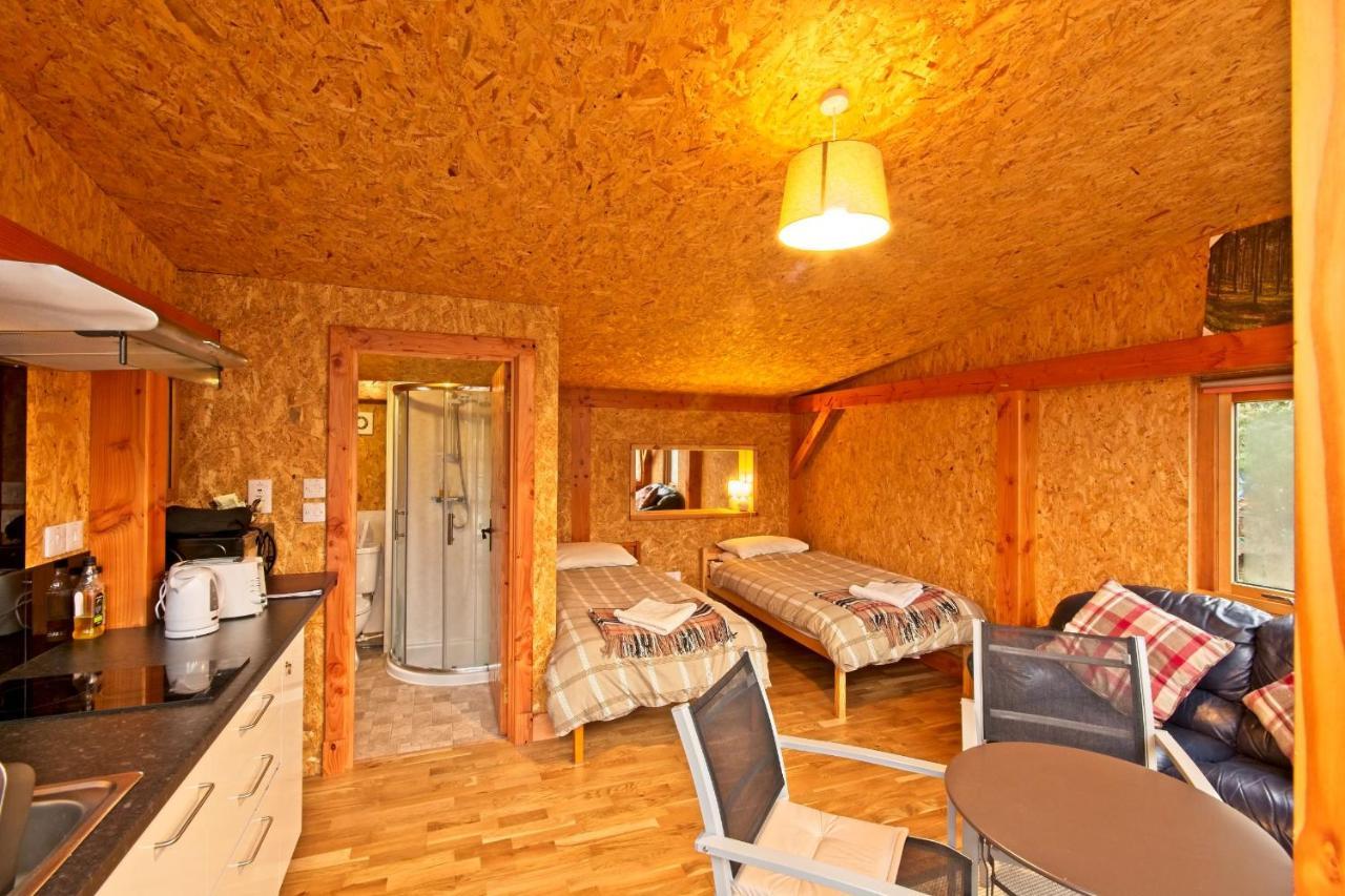 הוילה Cannich Caledonian Glamping מראה חיצוני תמונה